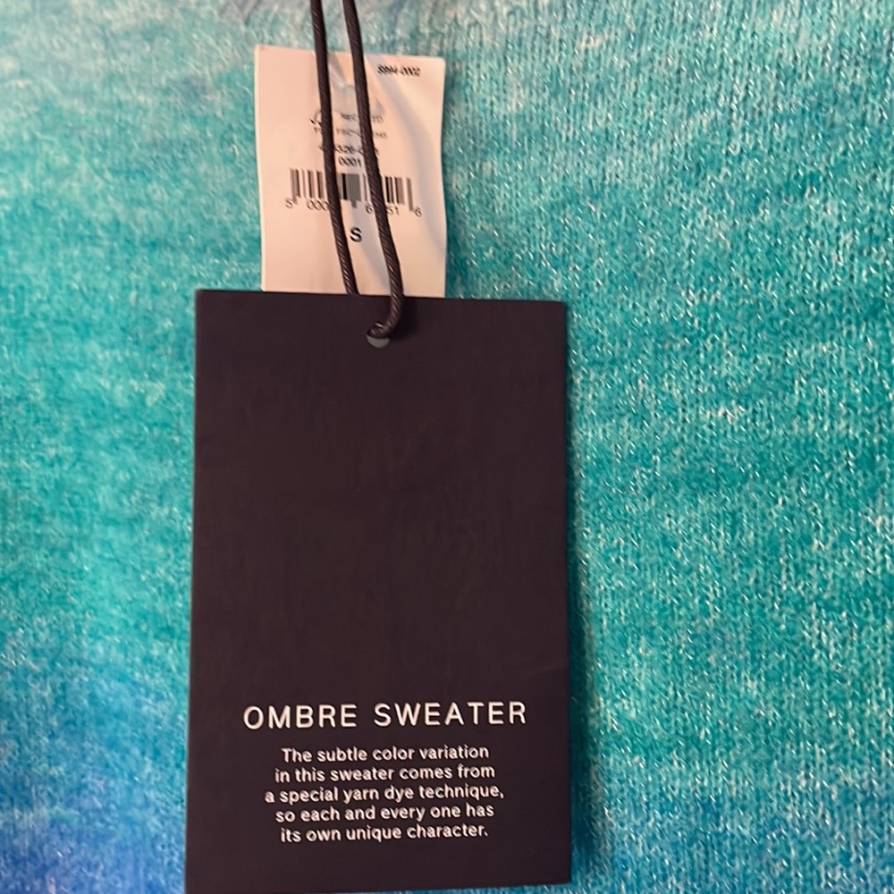 NWT GAP sweater, small - Picture 2 of 4